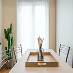 Duomo B - Quiet Two Bedrooms & Bathroom *